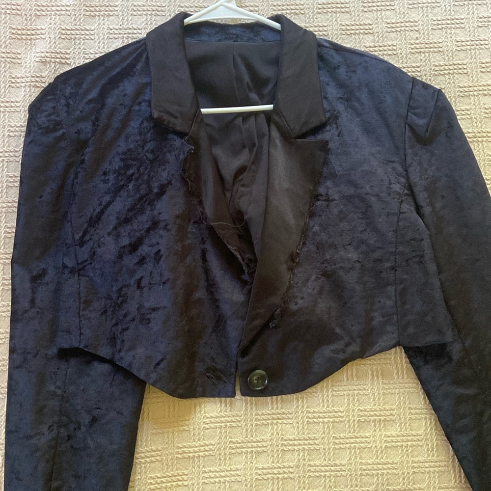 cropped velvet blazer